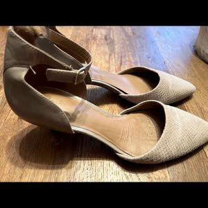 Clarks kitten heels.